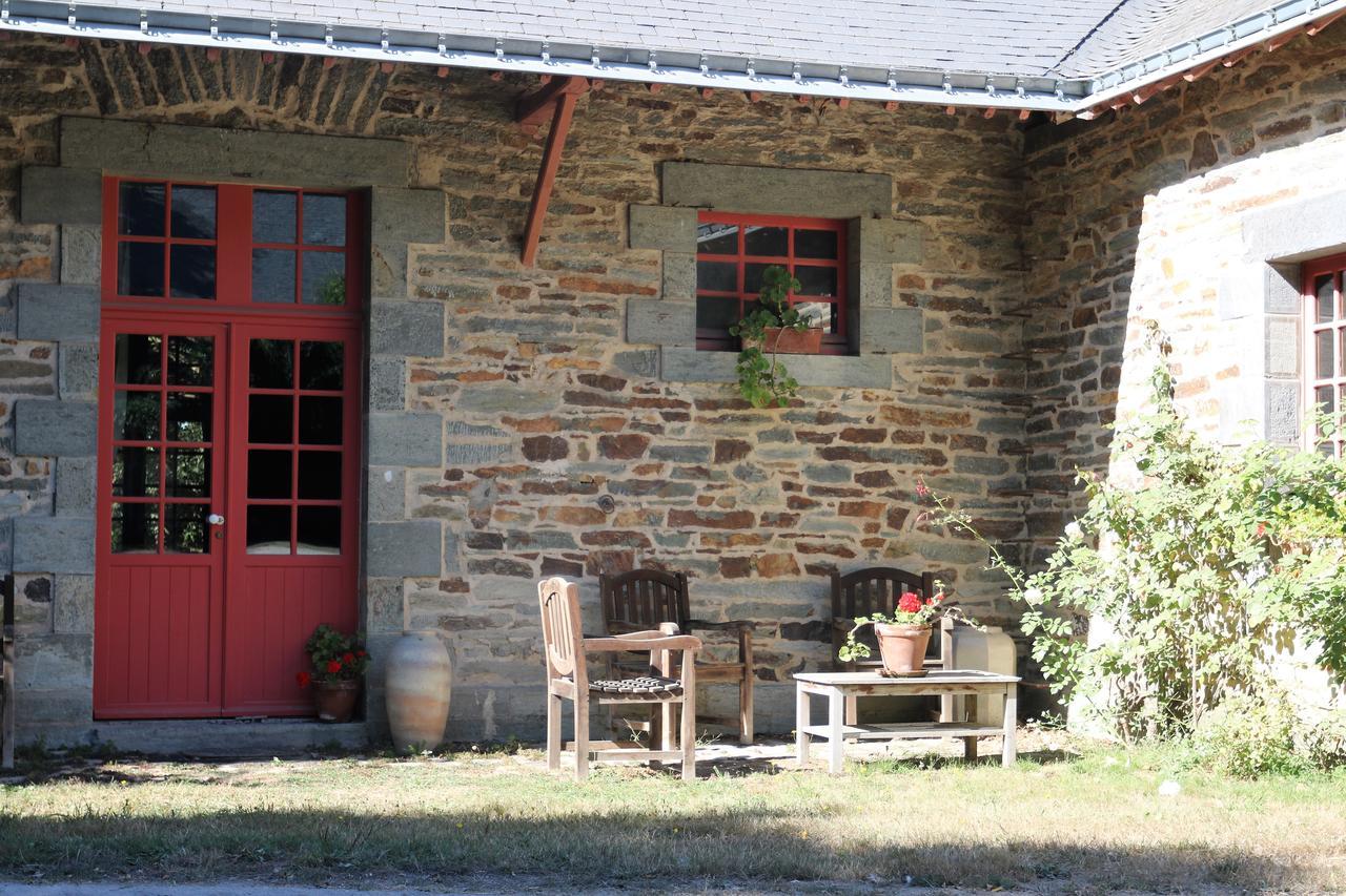 Cottage Du Manoir De Tregaray Sixt-sur-Aff Kültér fotó
