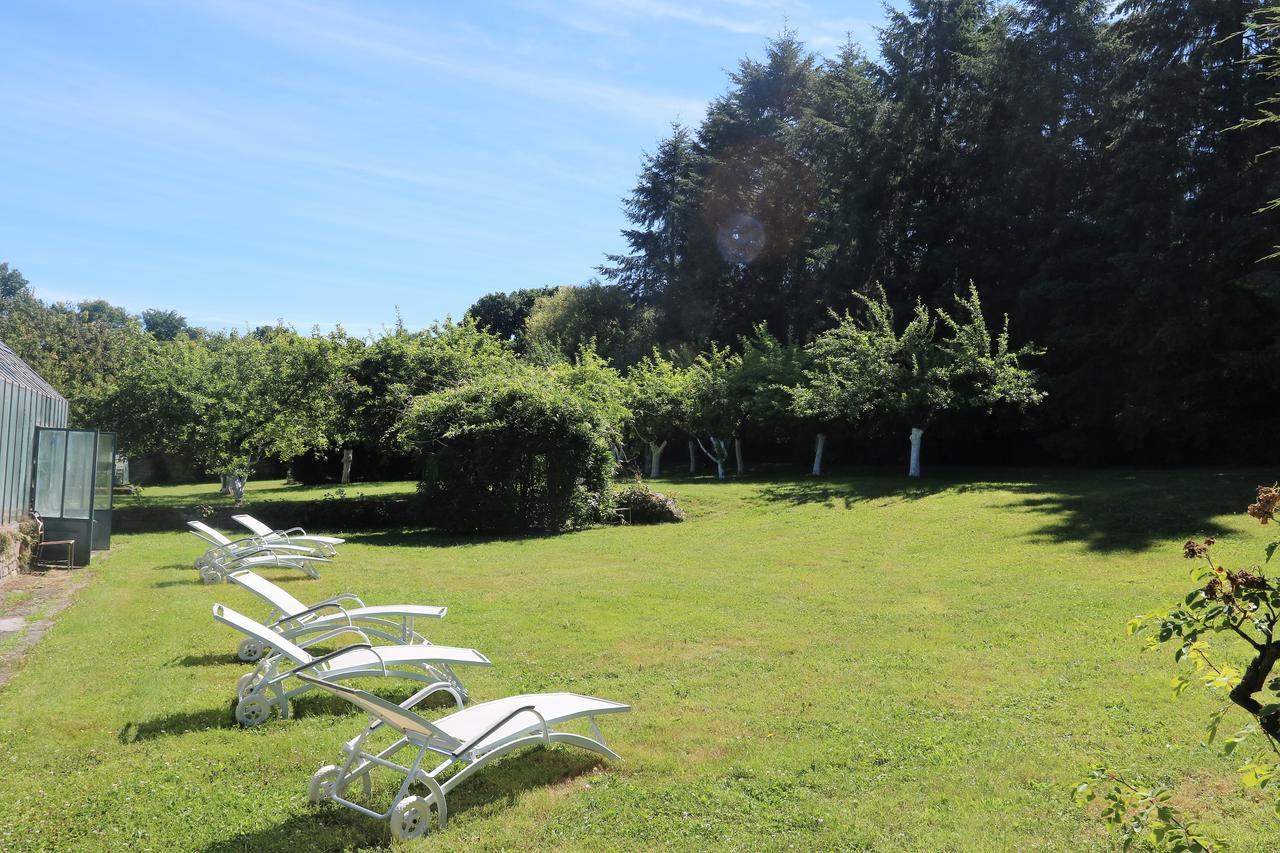 Cottage Du Manoir De Tregaray Sixt-sur-Aff Kültér fotó